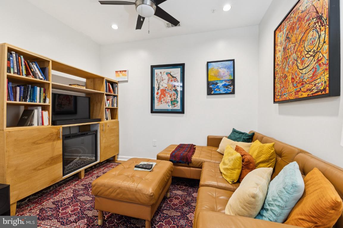 12000 MARKET STREET 151