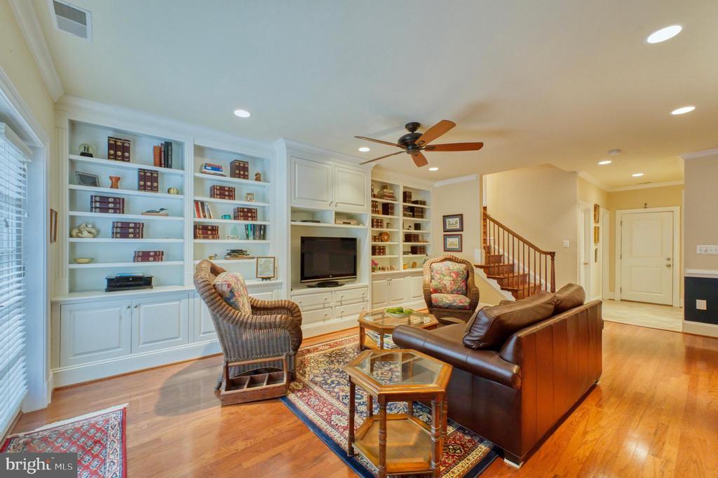 6739 DARRELLS GRANT PLACE