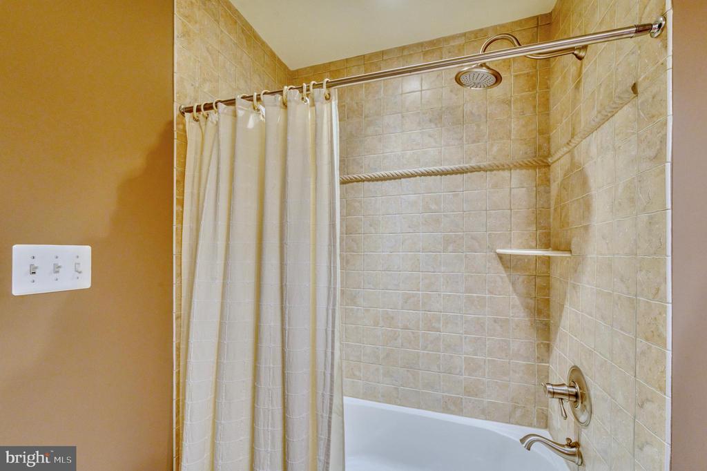 6739 DARRELLS GRANT PLACE