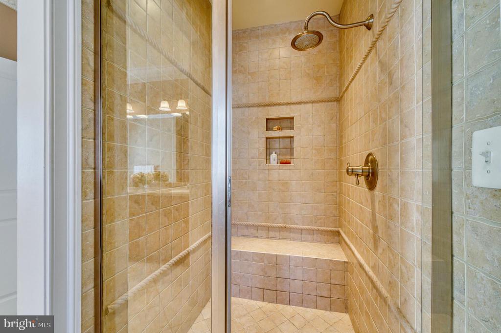 6739 DARRELLS GRANT PLACE