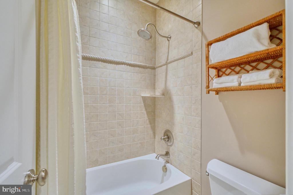 6739 DARRELLS GRANT PLACE