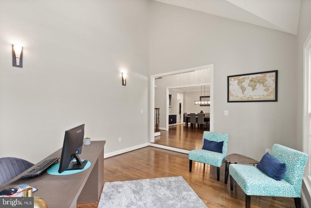 1134 ROUND PEBBLE LANE