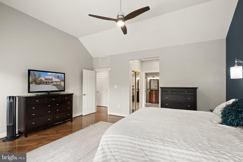 1134 ROUND PEBBLE LANE