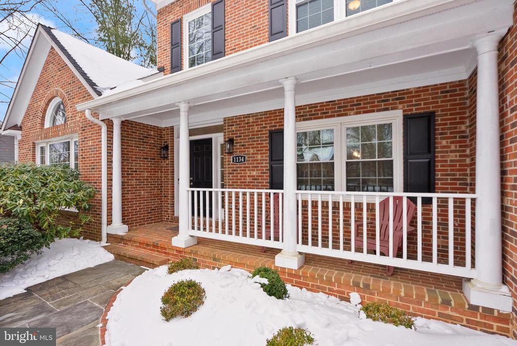 1134 ROUND PEBBLE LANE