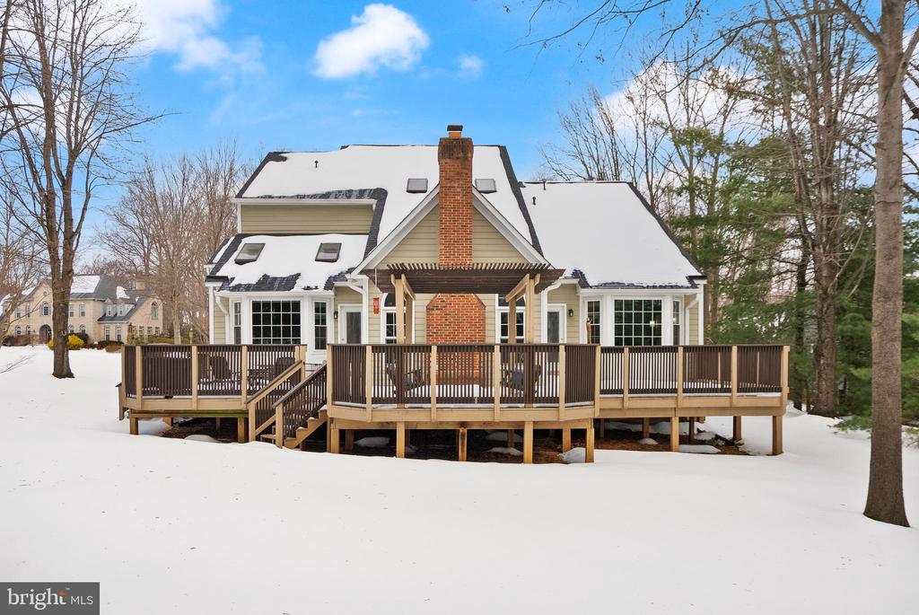 1134 ROUND PEBBLE LANE