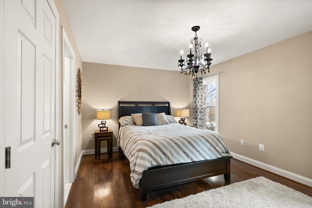 1134 ROUND PEBBLE LANE