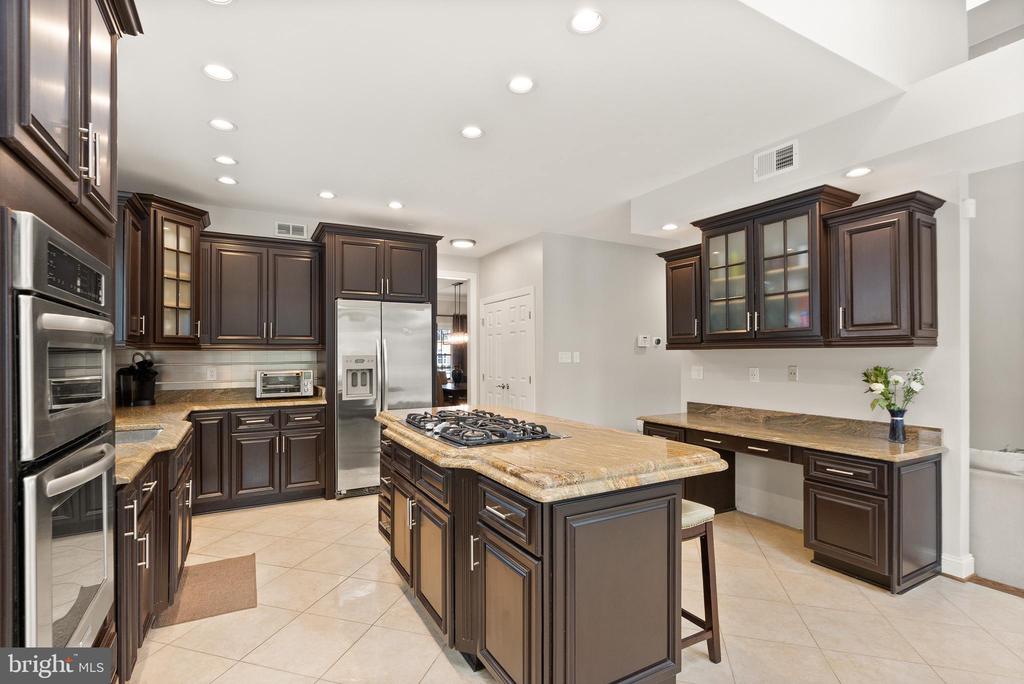 1134 ROUND PEBBLE LANE