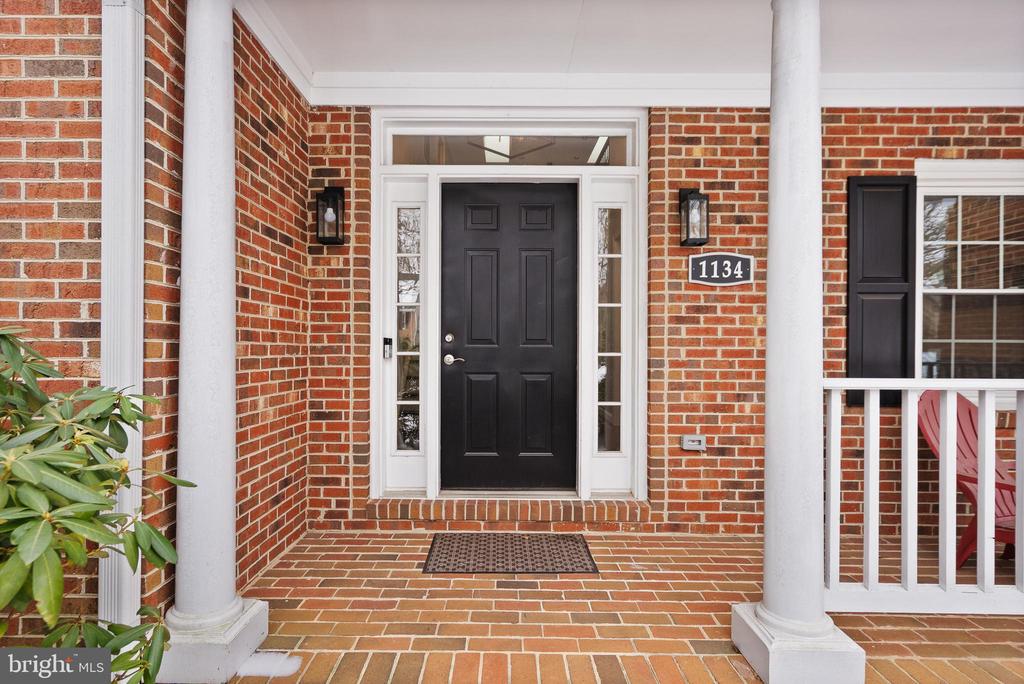 1134 ROUND PEBBLE LANE