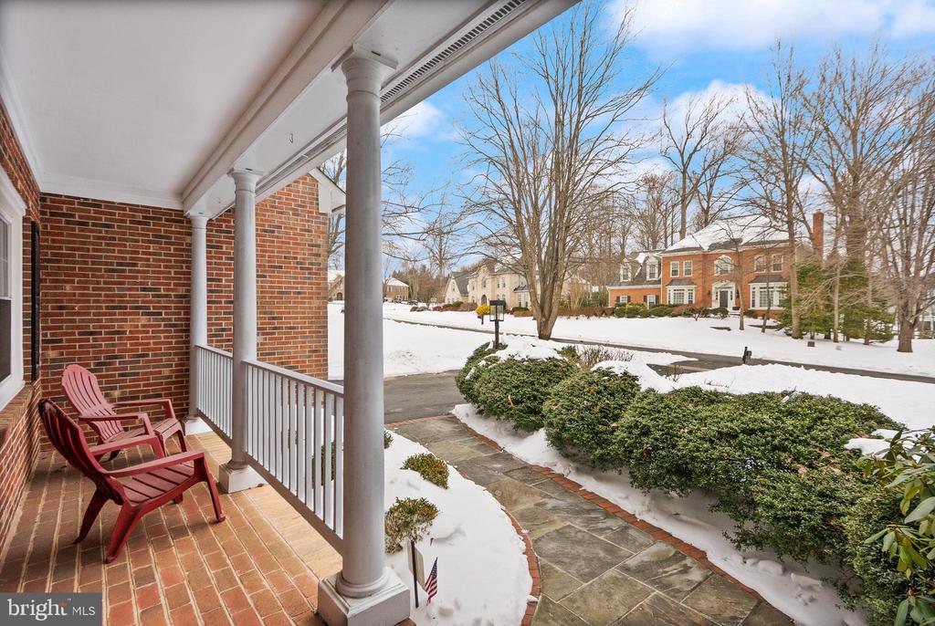 1134 ROUND PEBBLE LANE