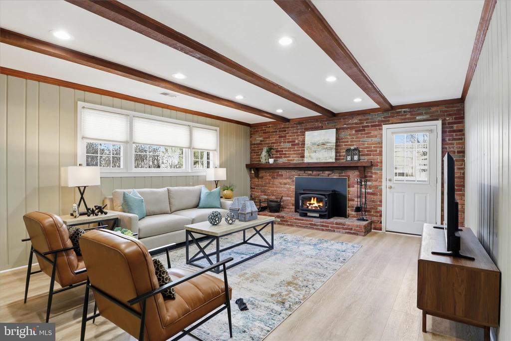3519 WOODBURN ROAD