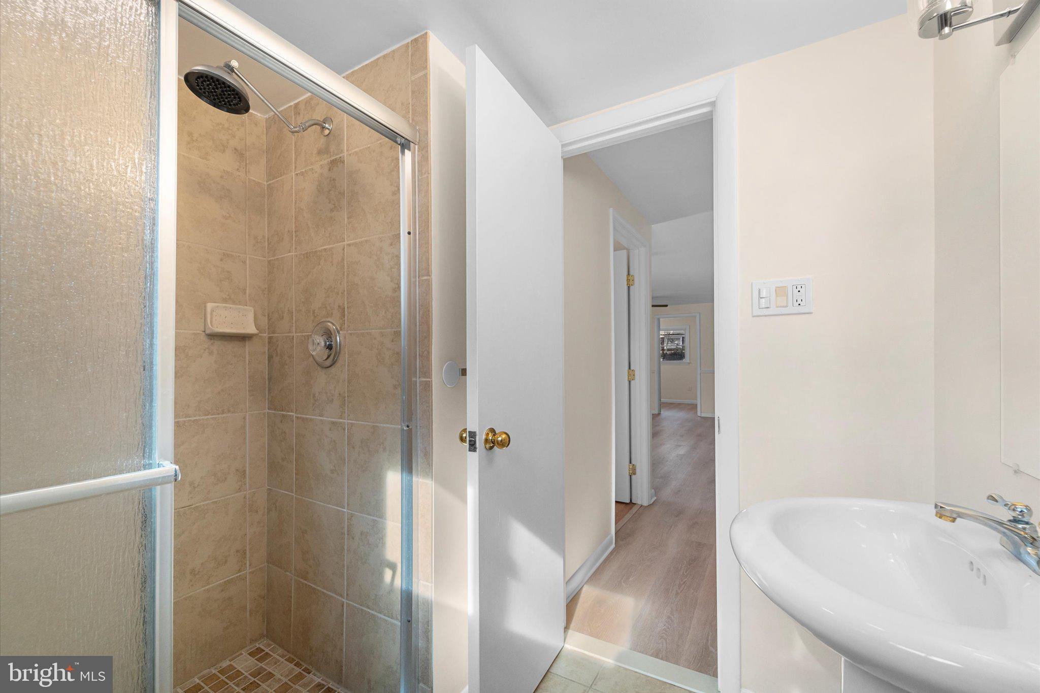 9012 VERNON VIEW DRIVE