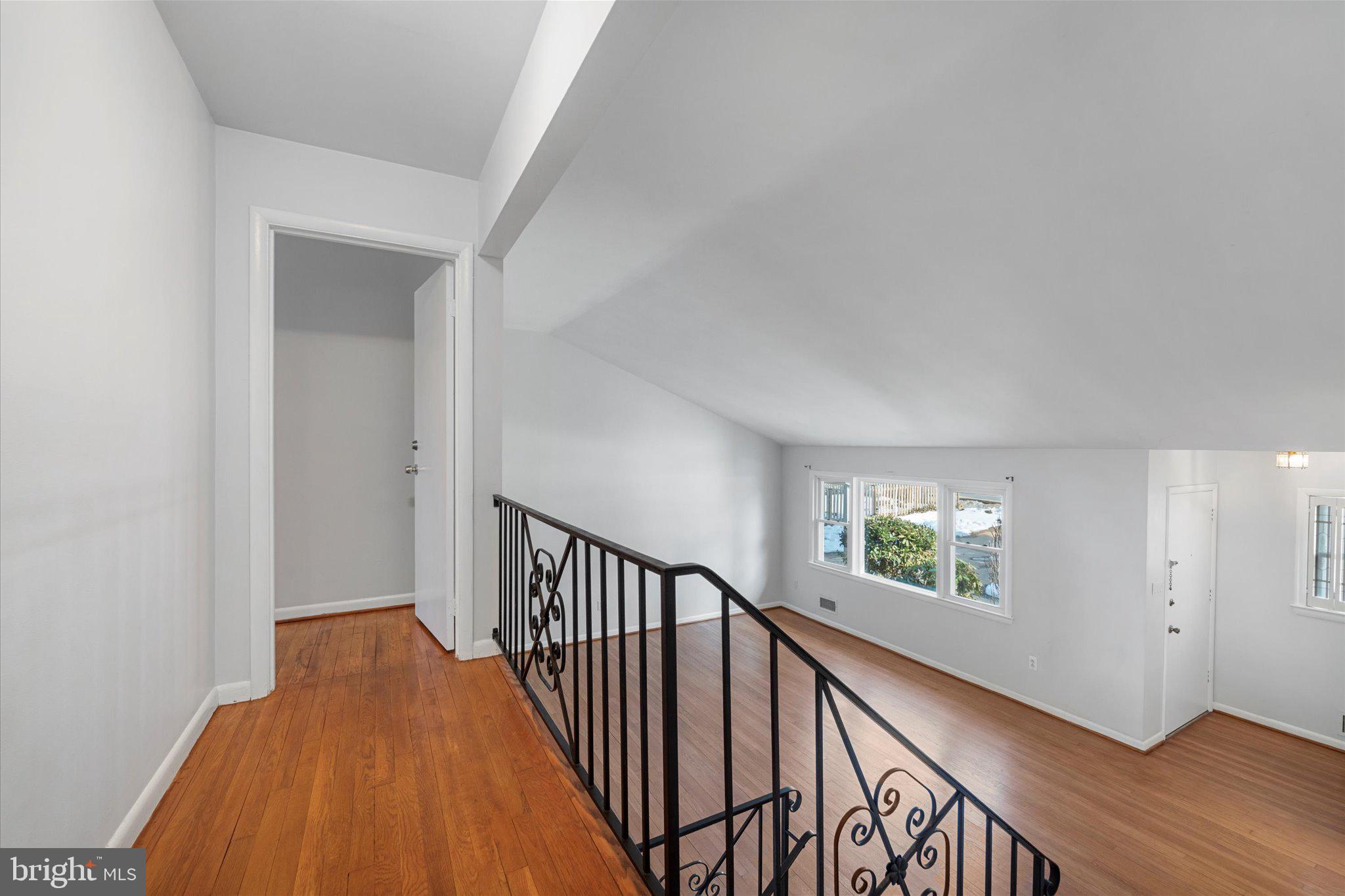 9012 VERNON VIEW DRIVE