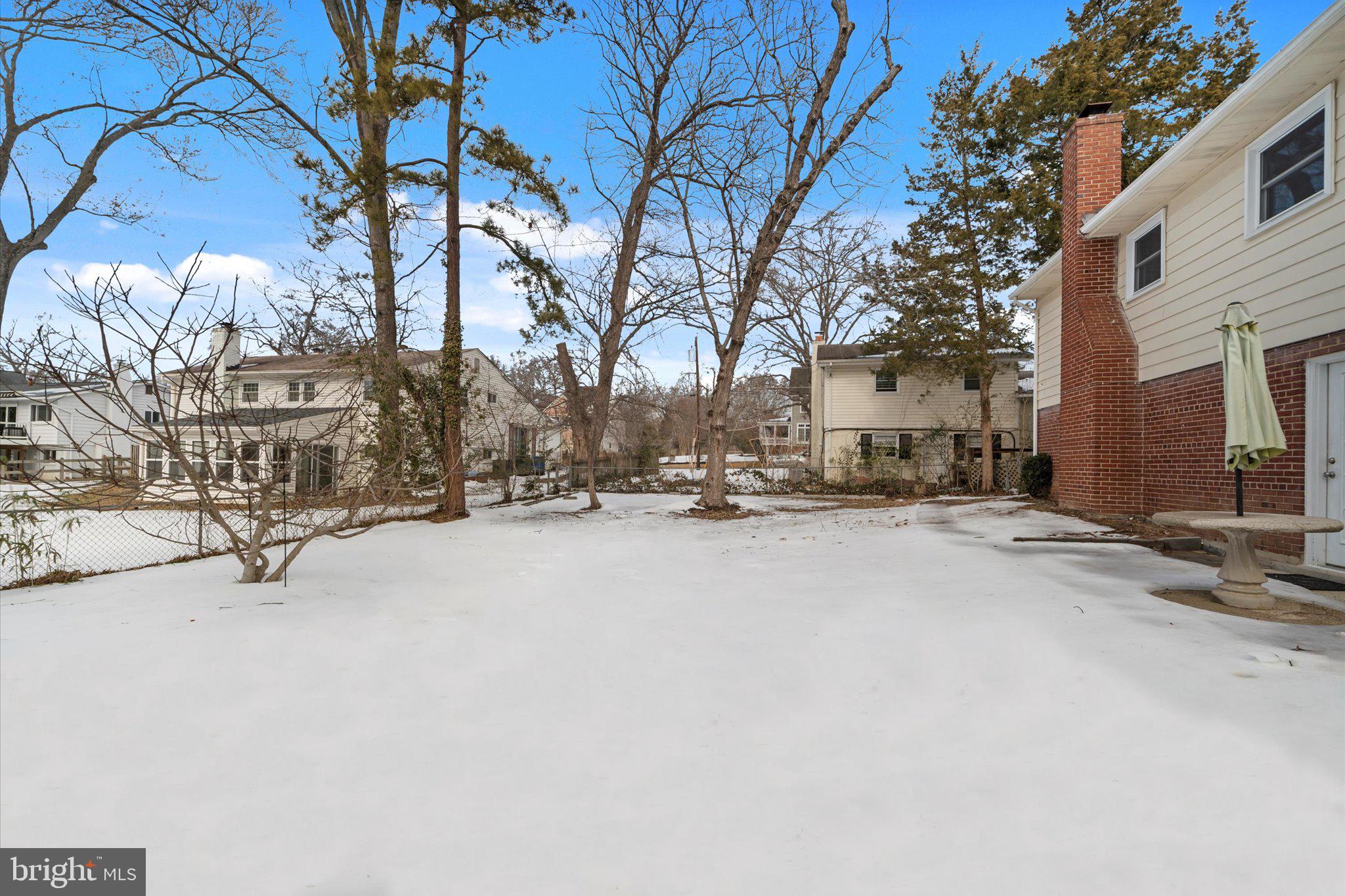 9012 VERNON VIEW DRIVE