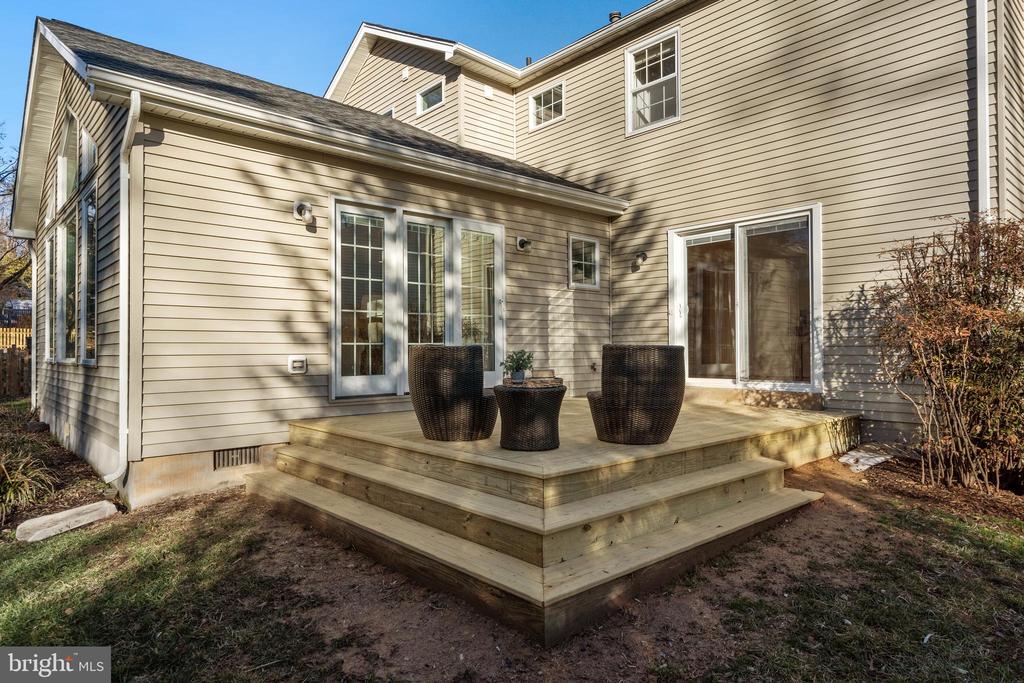 9516 WALLINGFORD DRIVE
