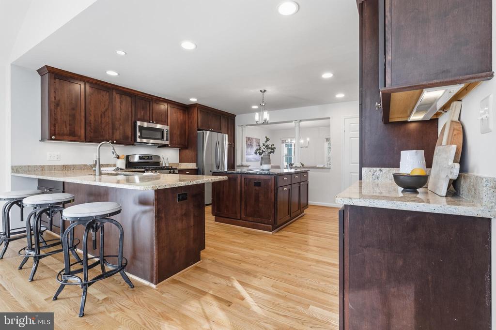 9516 WALLINGFORD DRIVE
