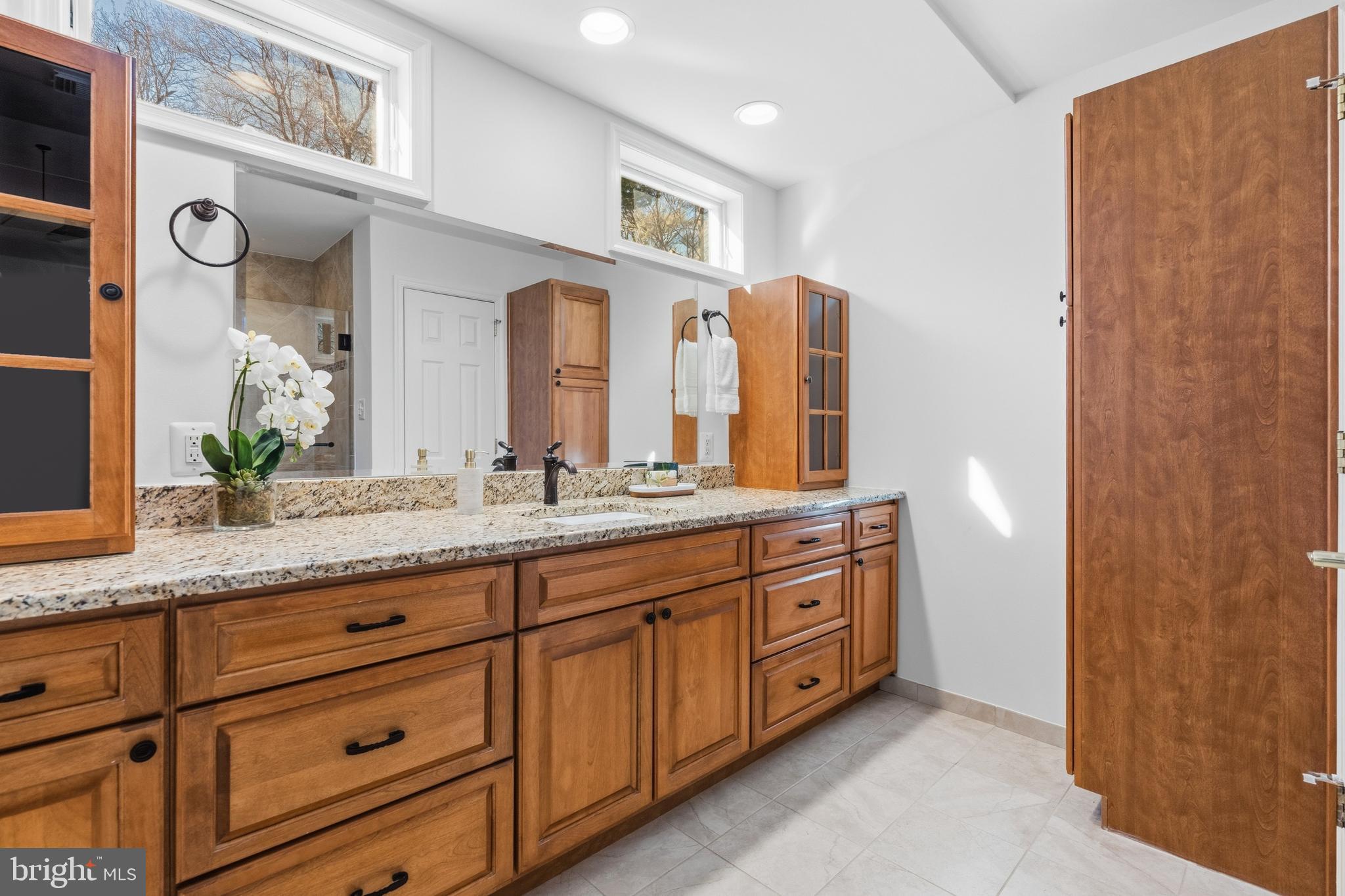 9516 WALLINGFORD DRIVE