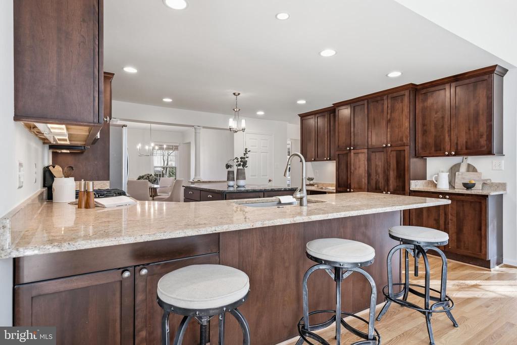 9516 WALLINGFORD DRIVE