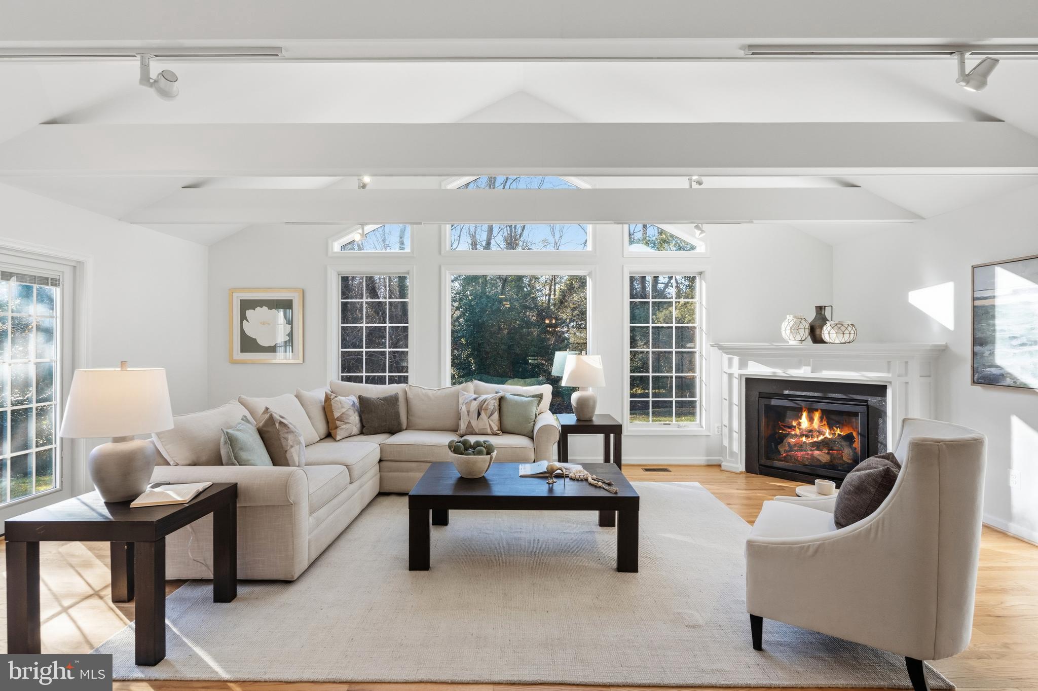 9516 WALLINGFORD DRIVE