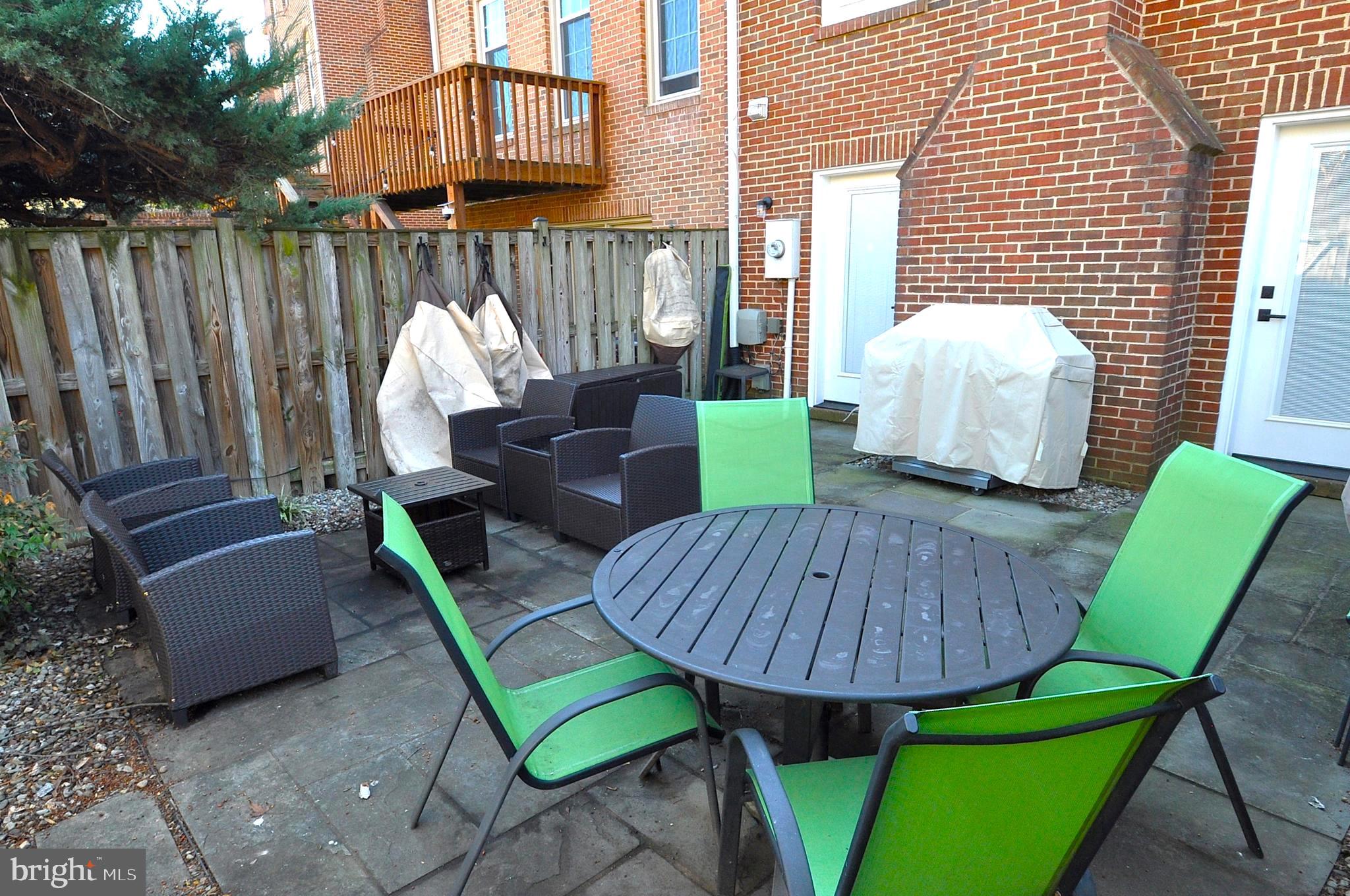 5922 MUNSON COURT