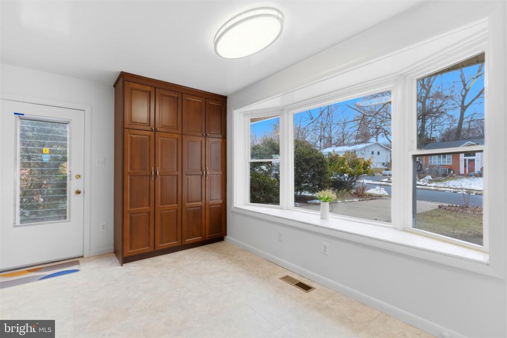 2410 DREXEL STREET