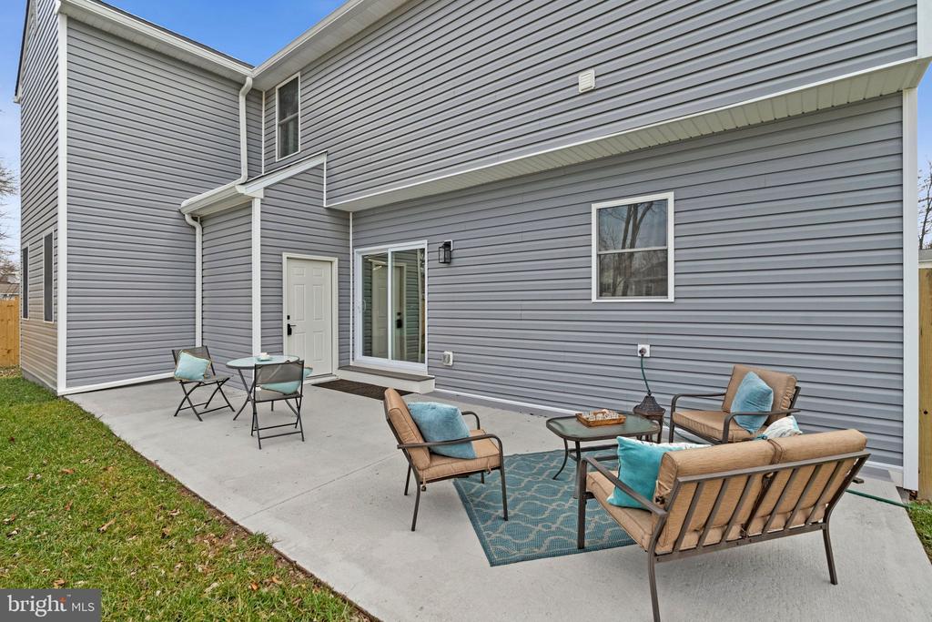 656 STUART COURT