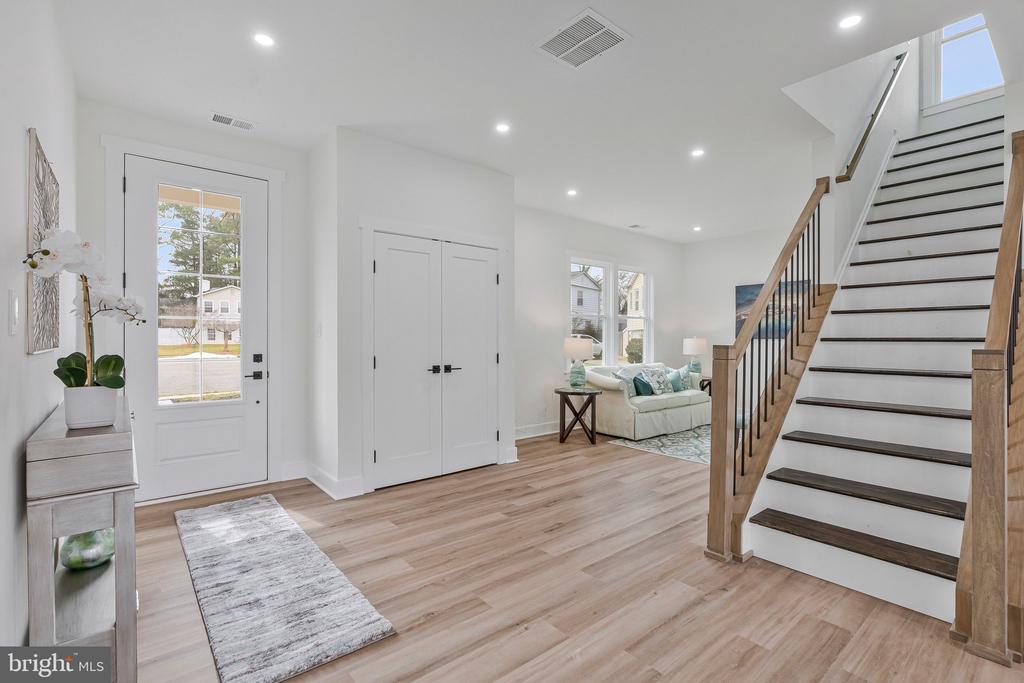 656 STUART COURT