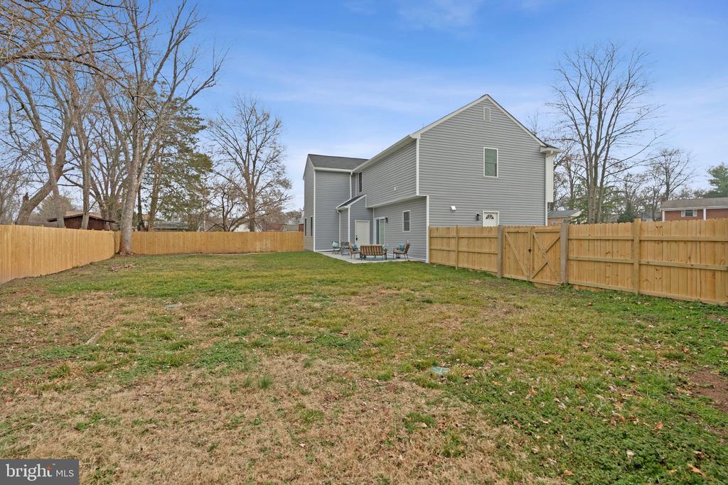 656 STUART COURT