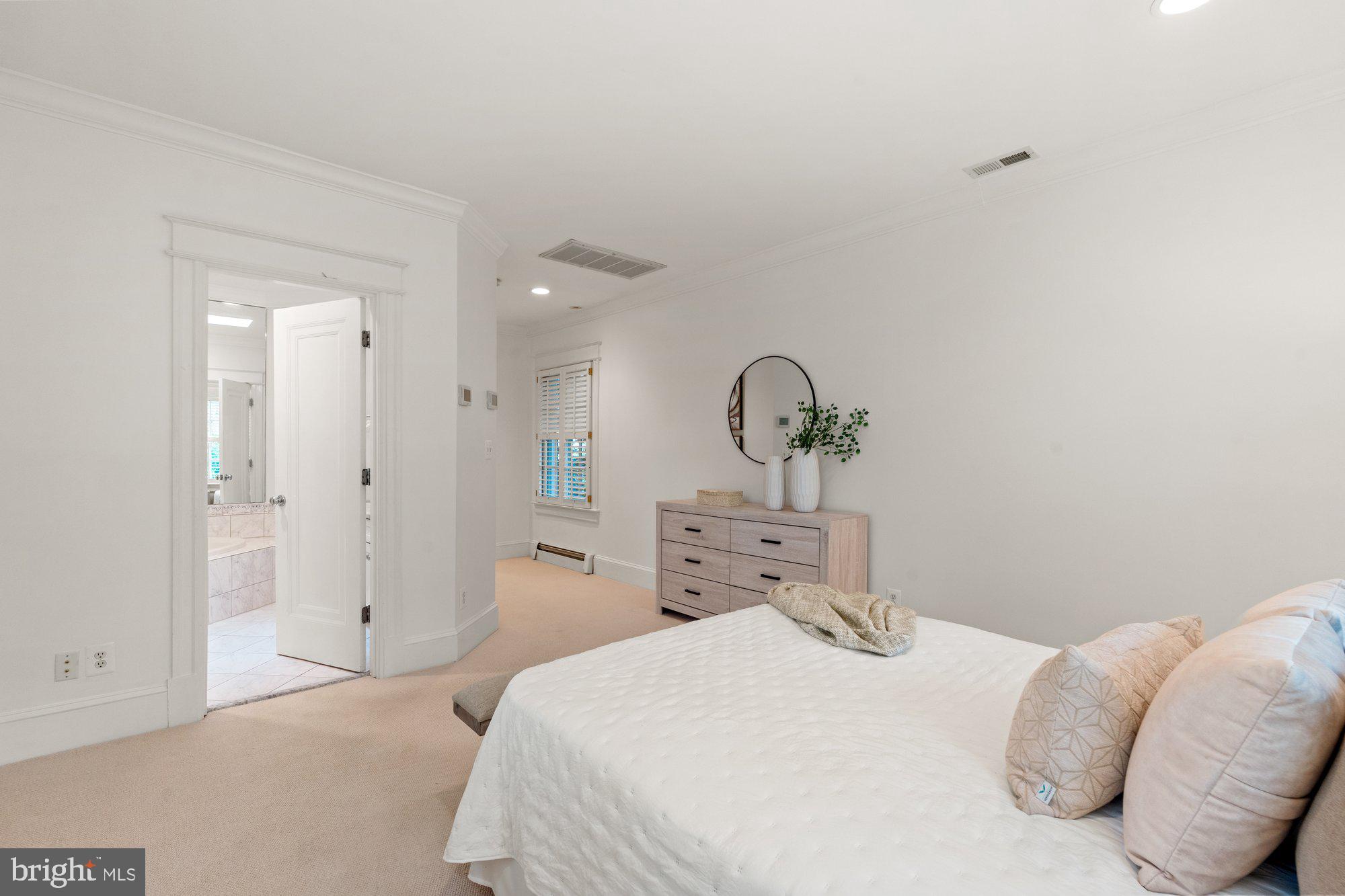 6108 VERNON TERRACE