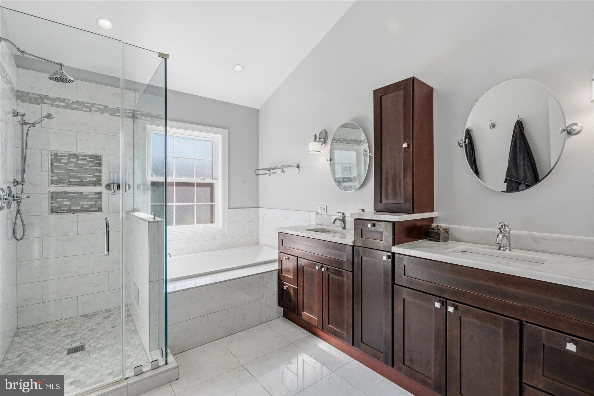 3818 ELMWOOD TOWNE WAY