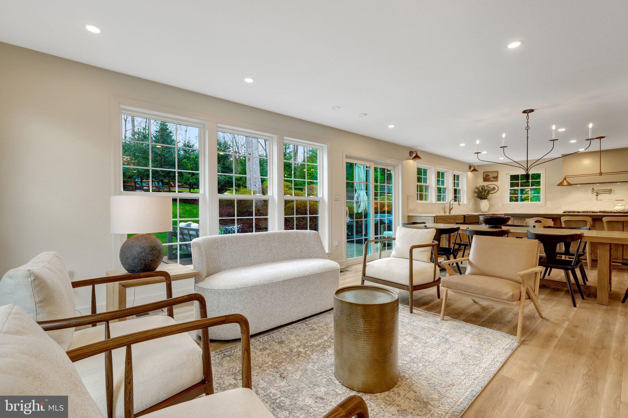 2818 CENTER RIDGE DRIVE