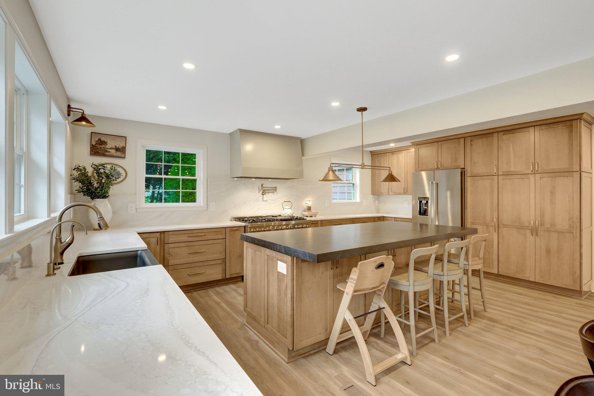 2818 CENTER RIDGE DRIVE