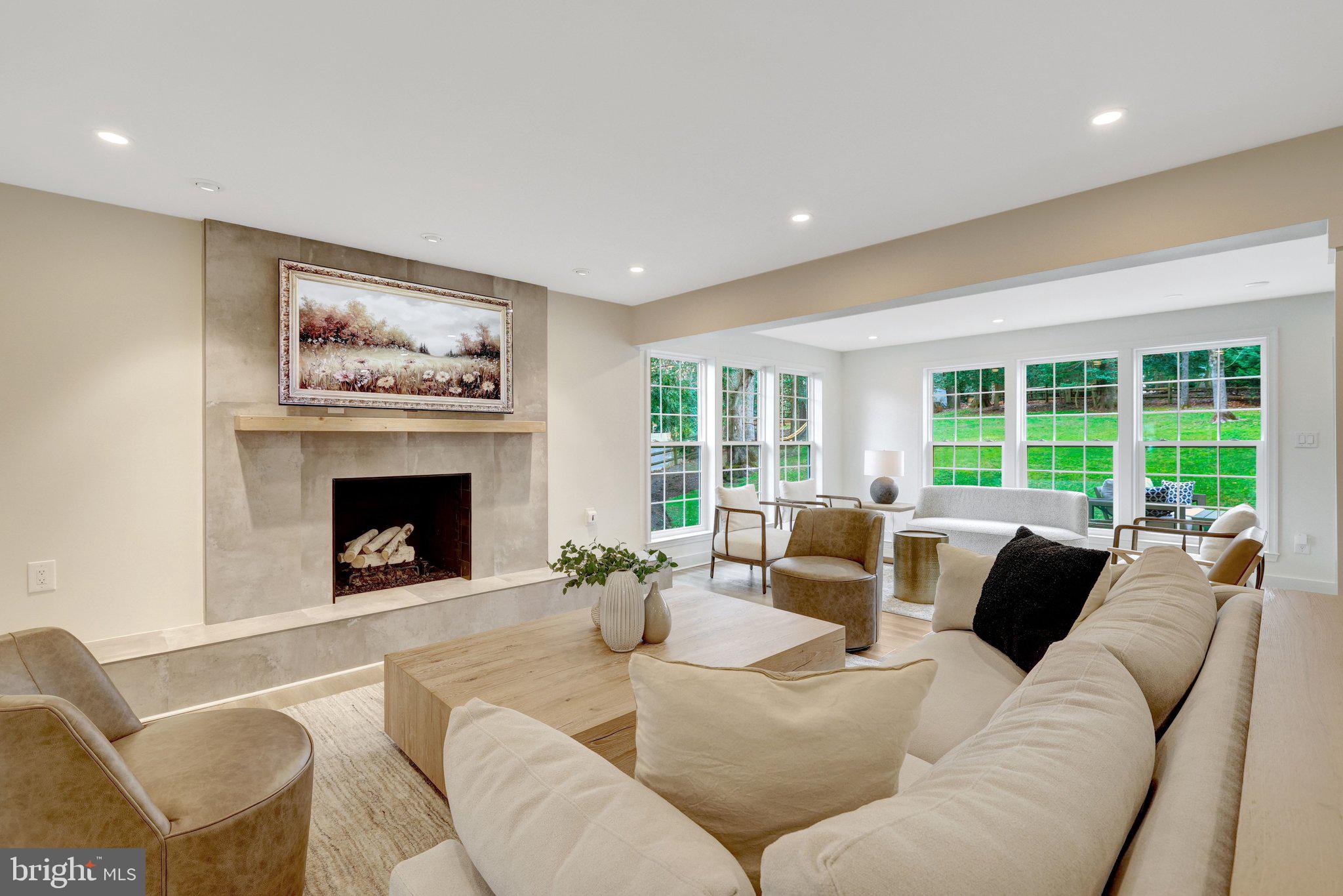 2818 CENTER RIDGE DRIVE