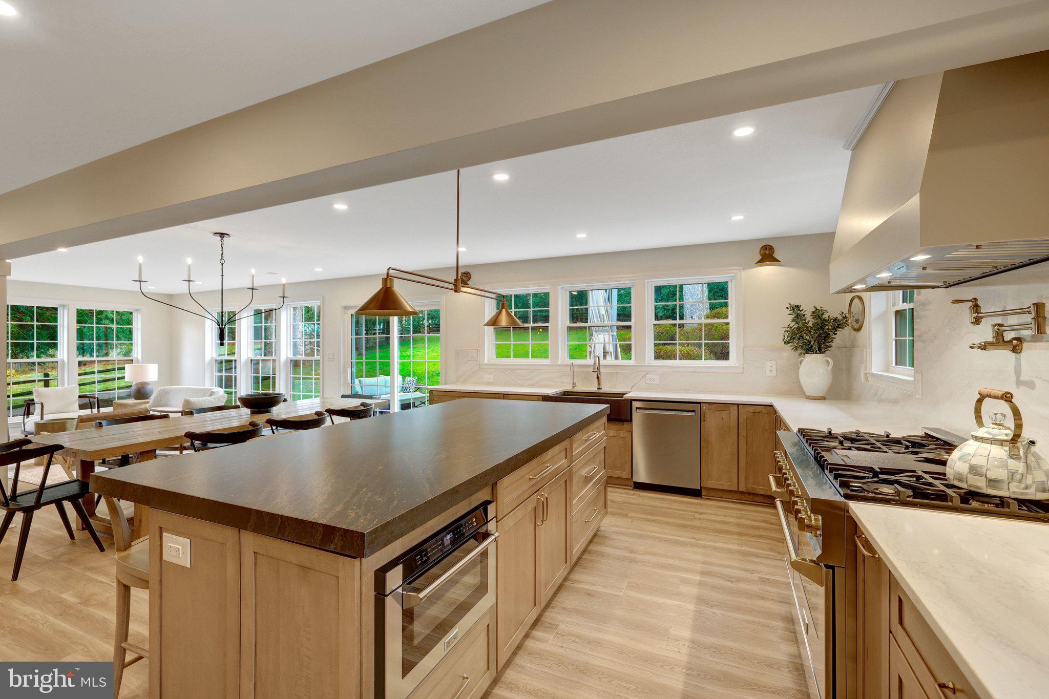 2818 CENTER RIDGE DRIVE