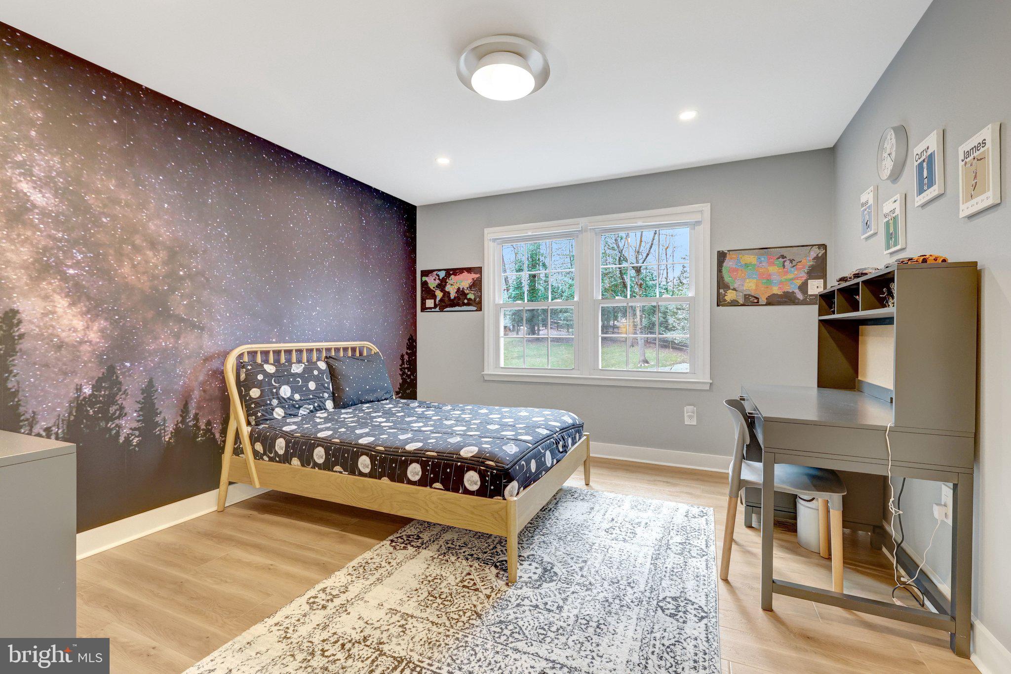 2818 CENTER RIDGE DRIVE