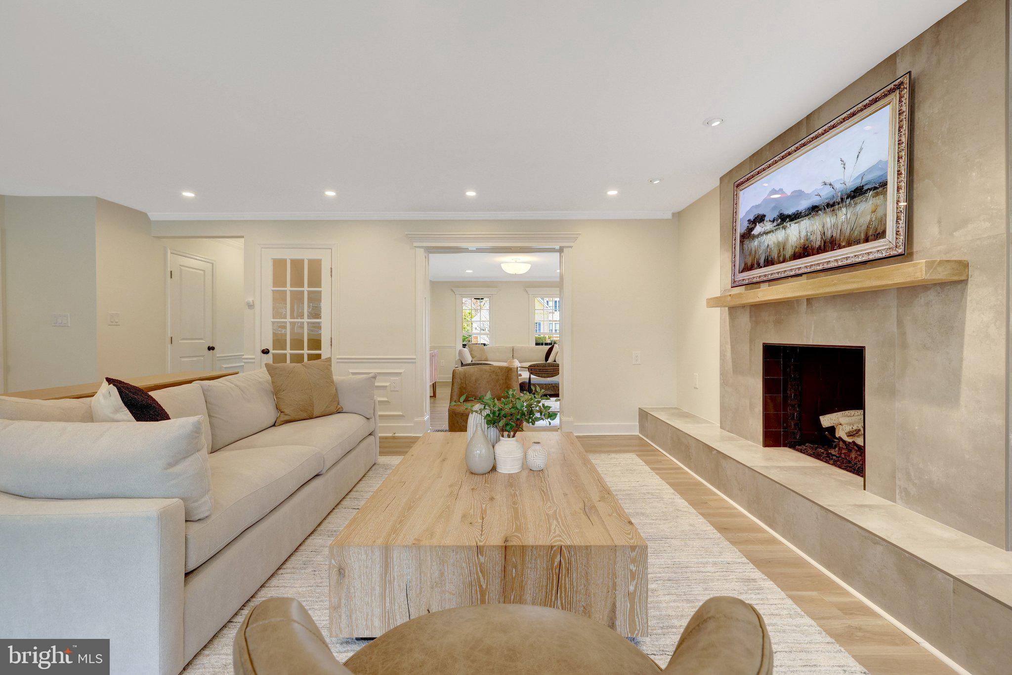 2818 CENTER RIDGE DRIVE