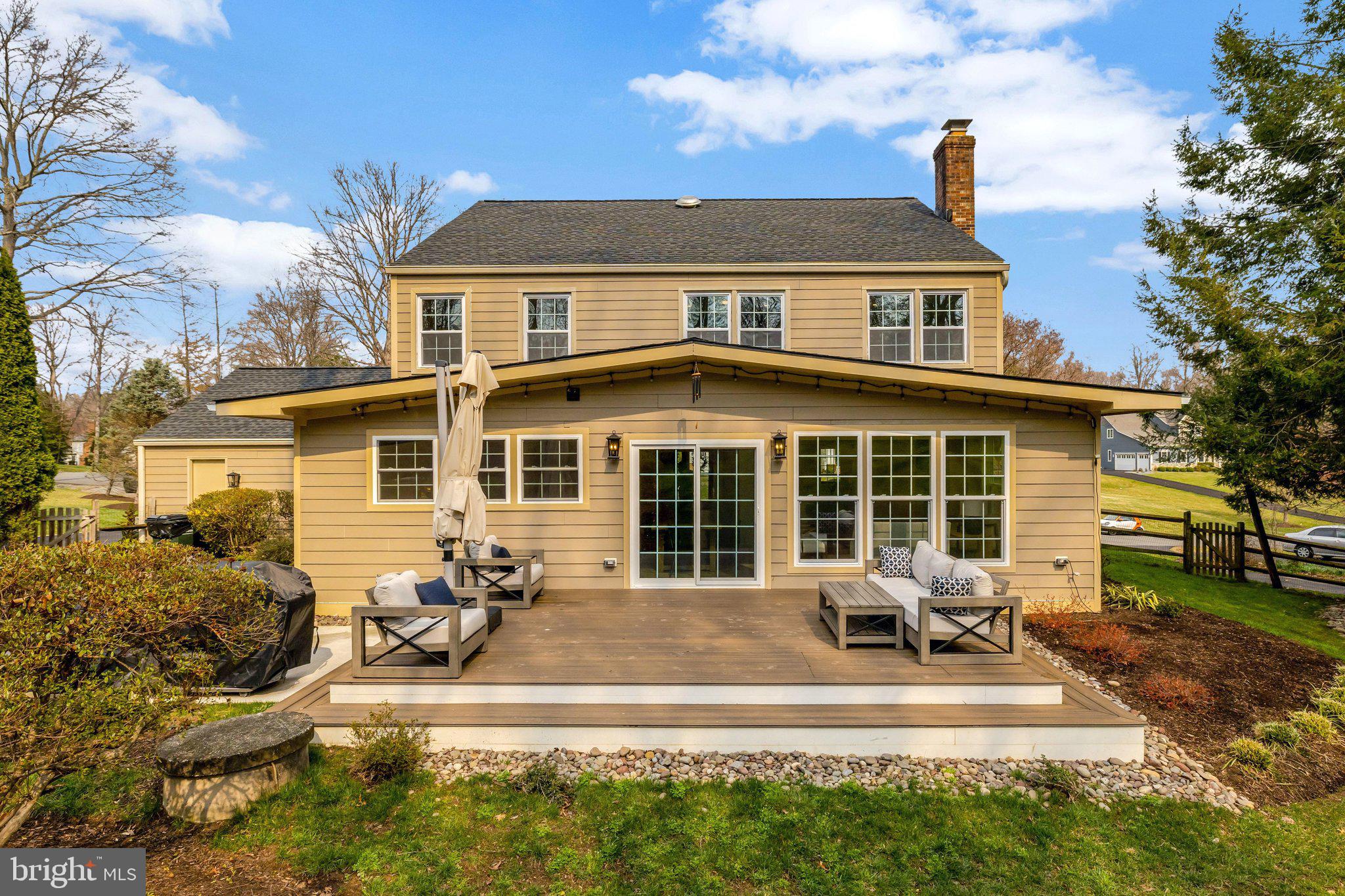 2818 CENTER RIDGE DRIVE