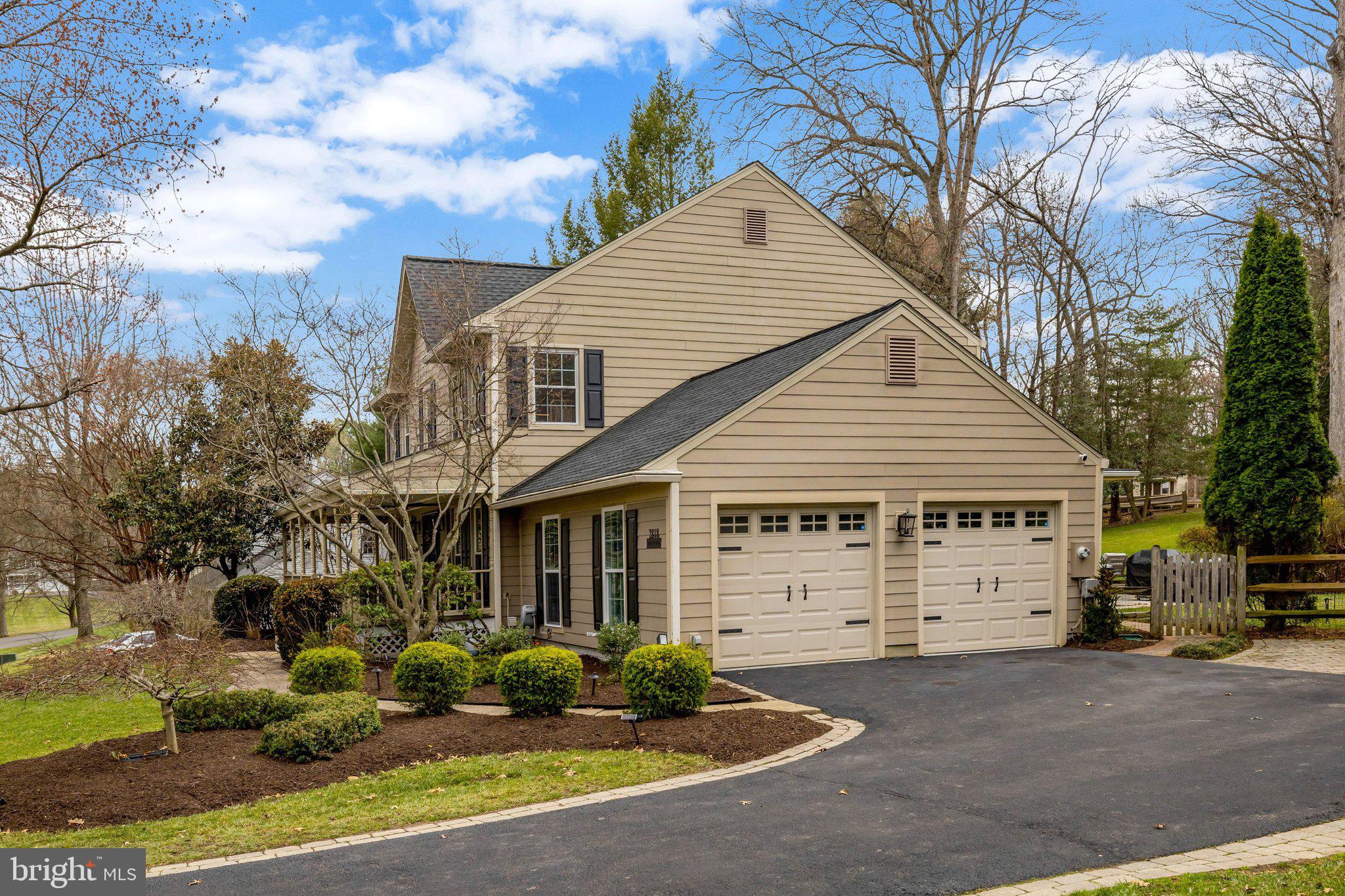 2818 CENTER RIDGE DRIVE