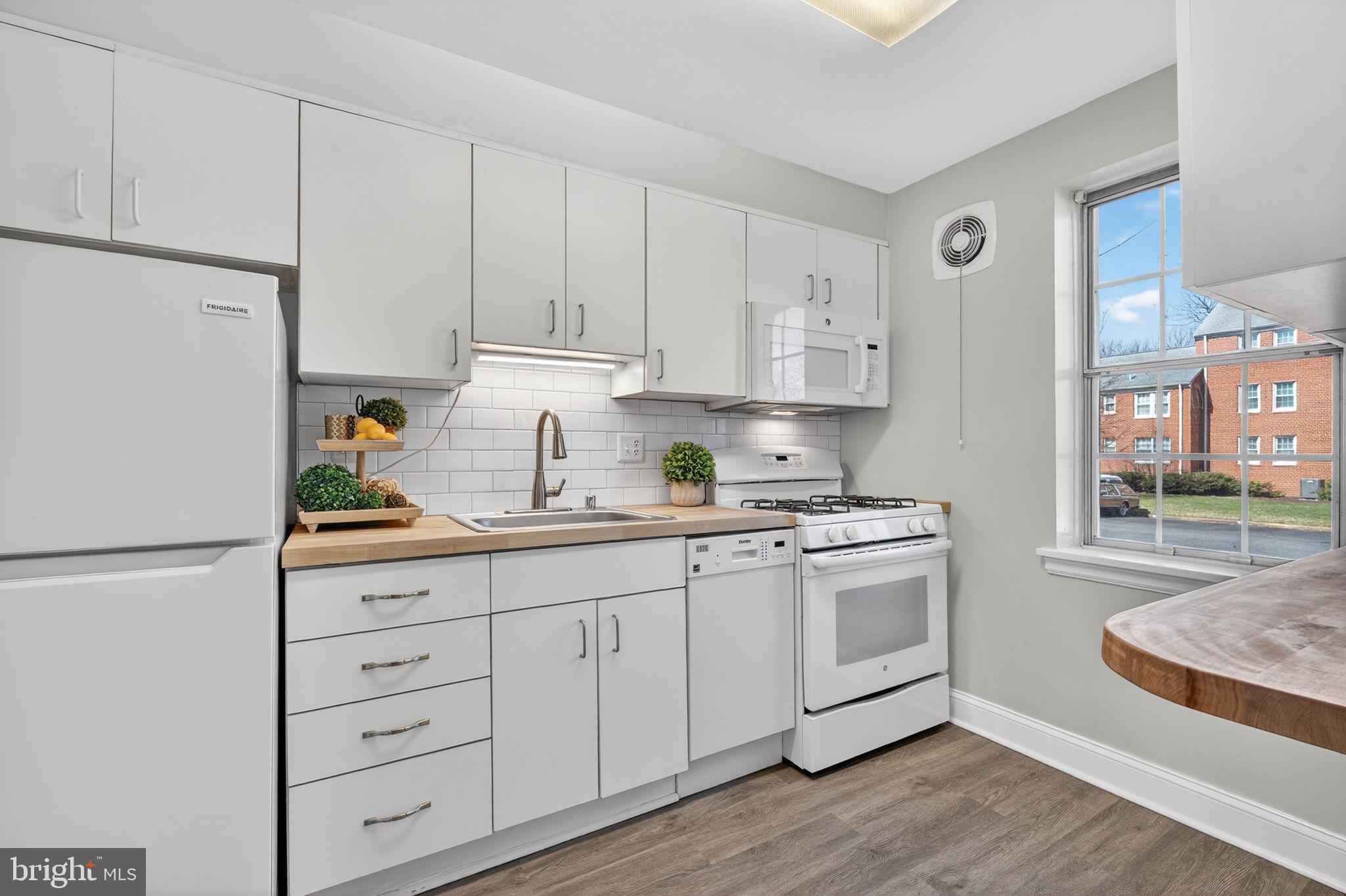 6610 E WAKEFIELD DRIVE A2