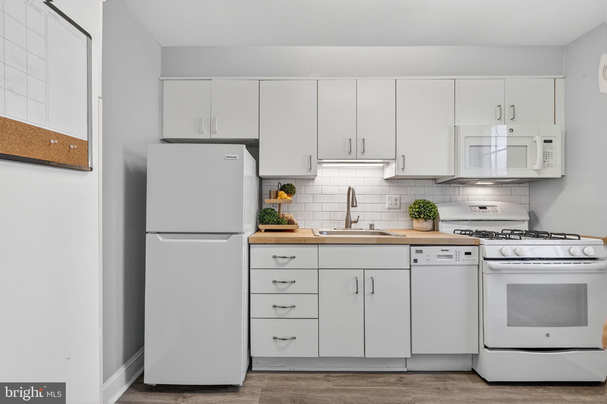 6610 E WAKEFIELD DRIVE A2