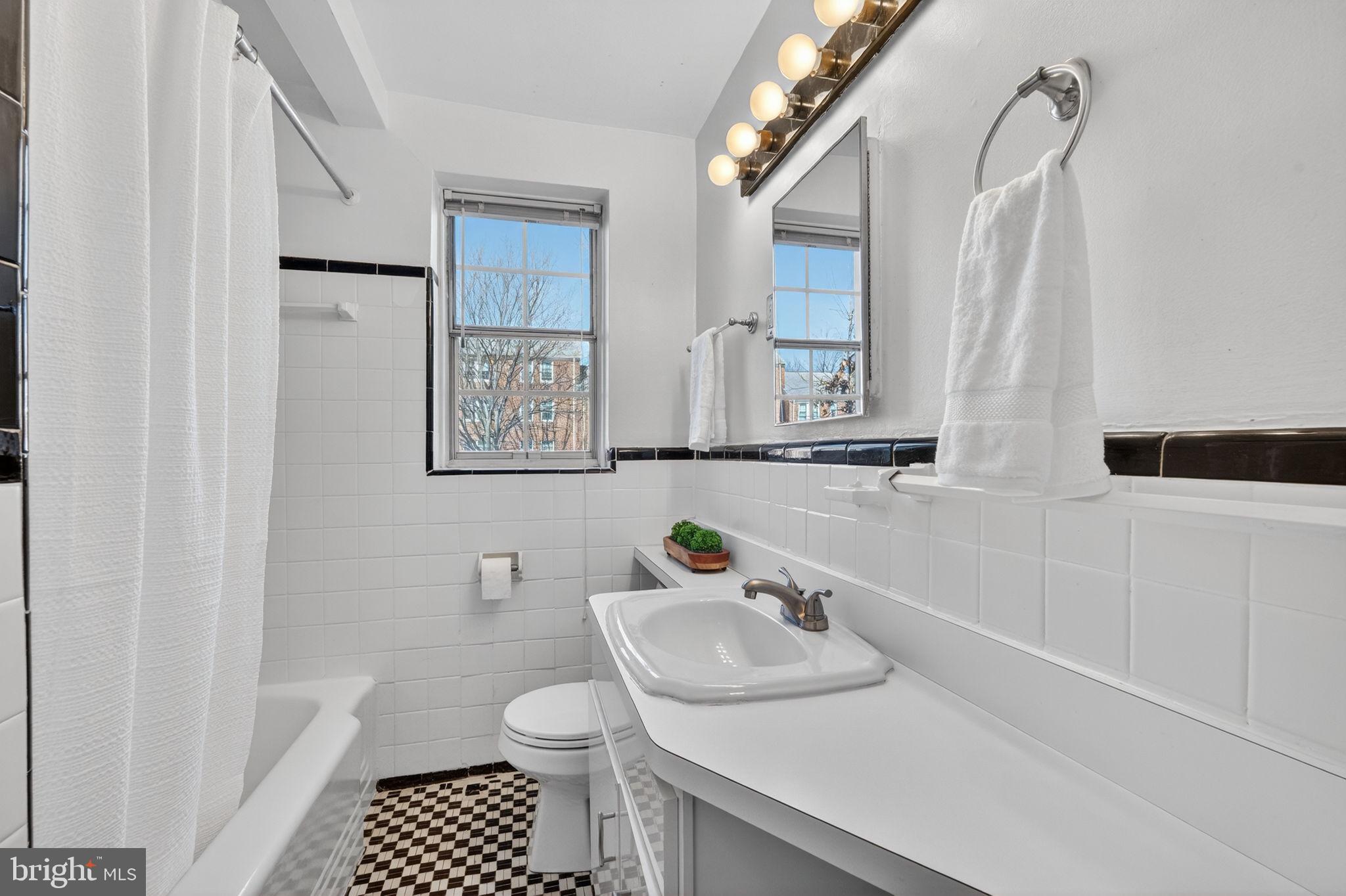 6610 E WAKEFIELD DRIVE A2