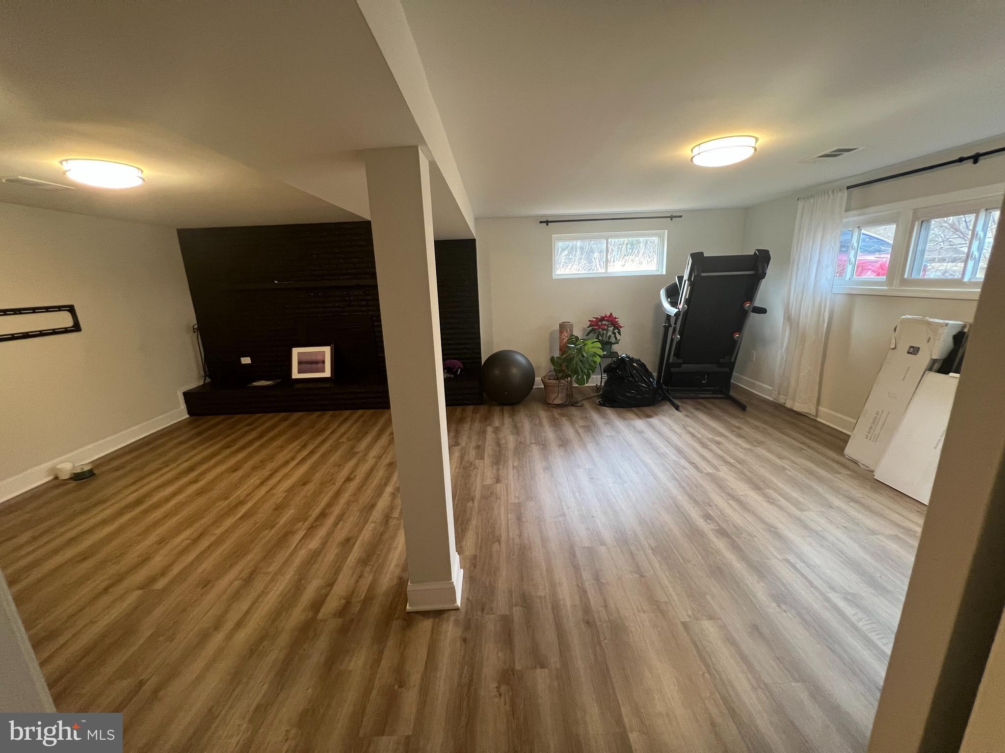 10123 EASTLAKE DRIVE