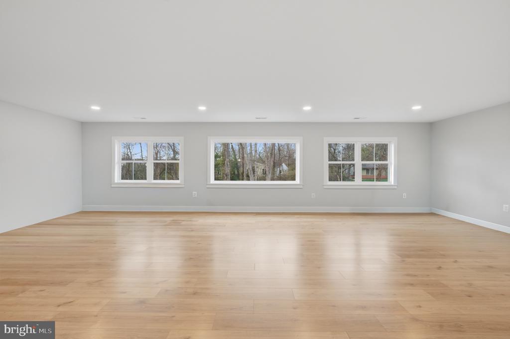 1304 GAHANT ROAD