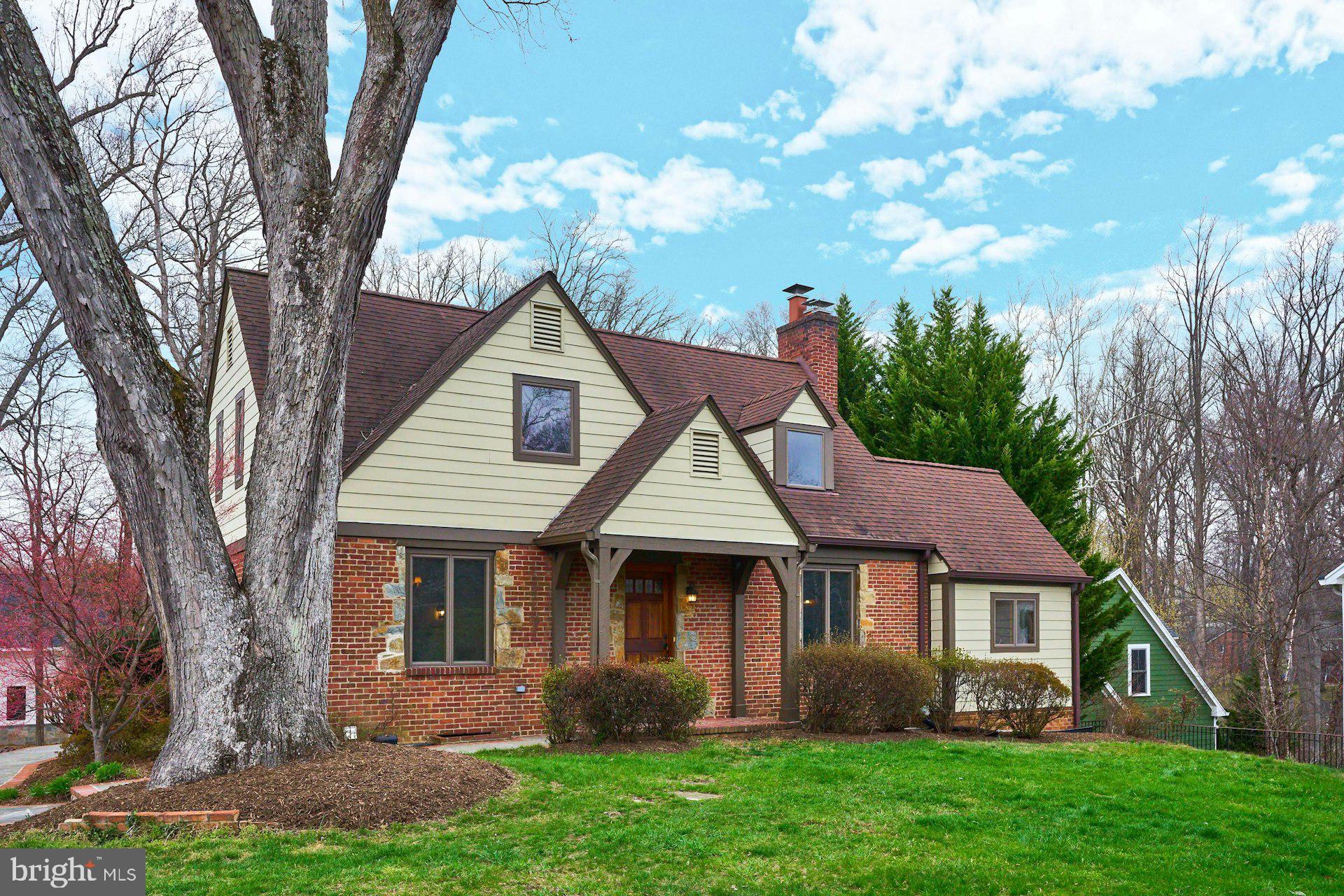 6586 BRADDOCK ROAD