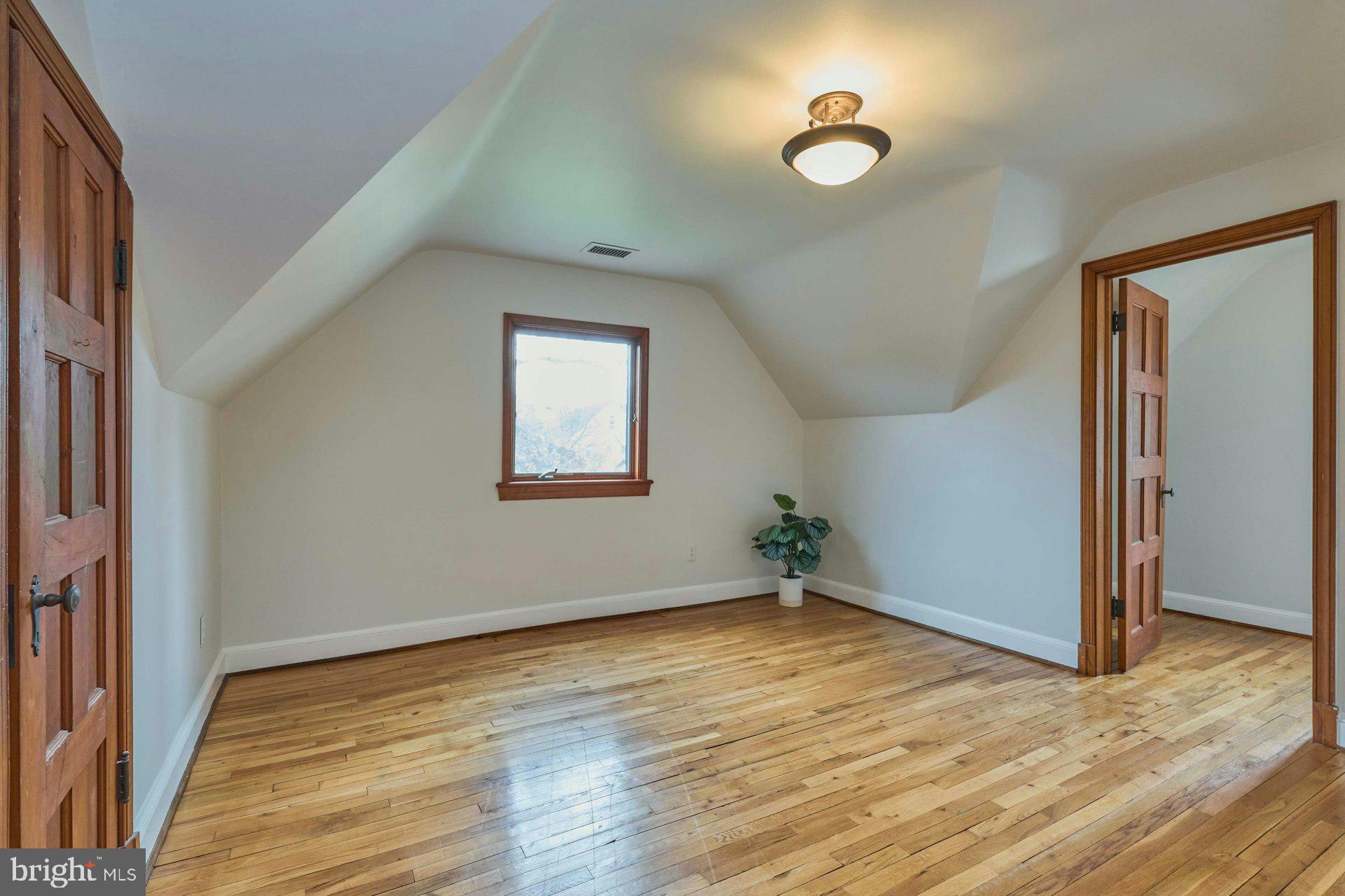 6586 BRADDOCK ROAD