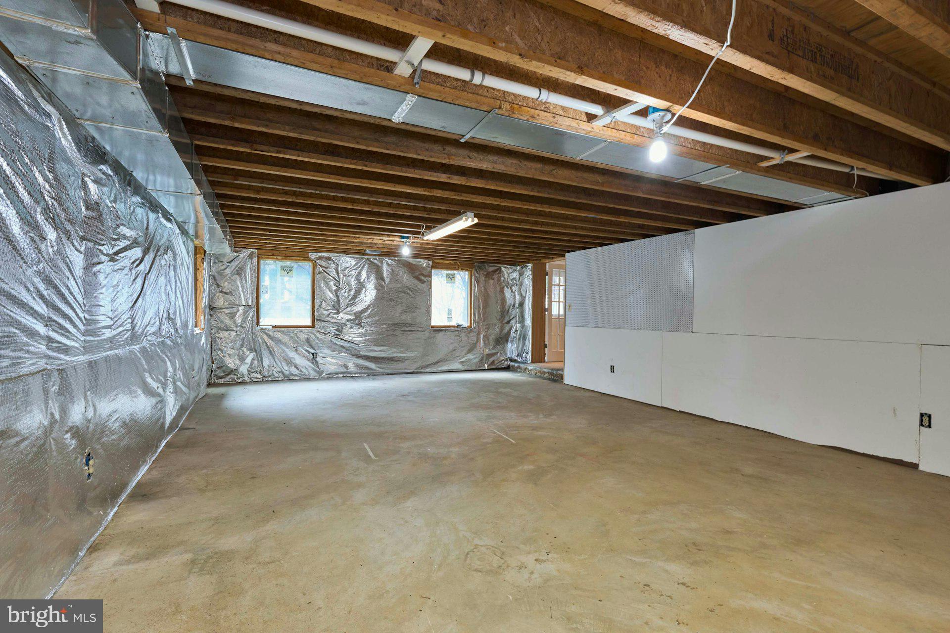 6586 BRADDOCK ROAD