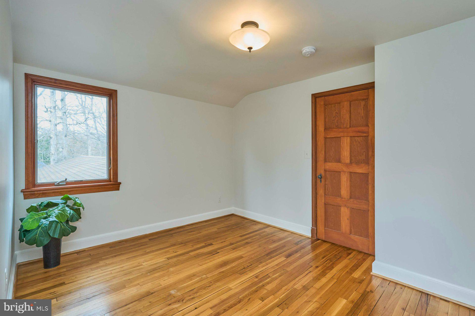 6586 BRADDOCK ROAD