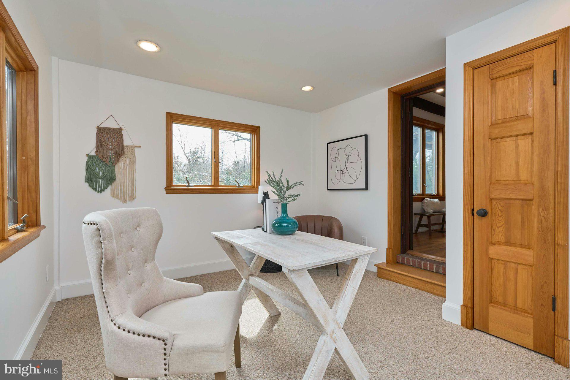 6586 BRADDOCK ROAD