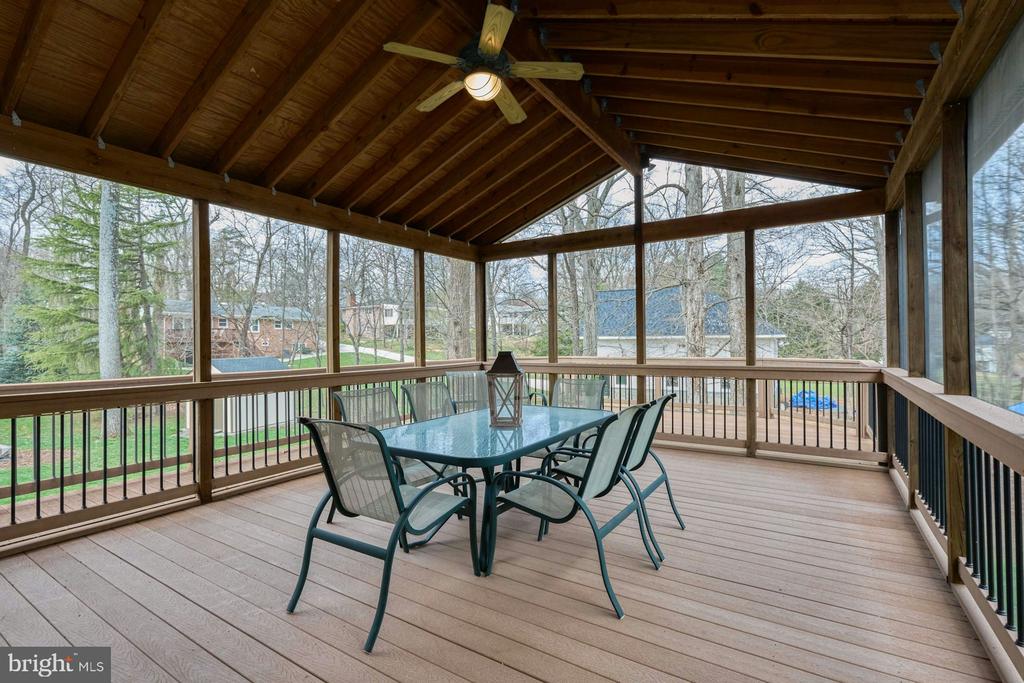 6586 BRADDOCK ROAD