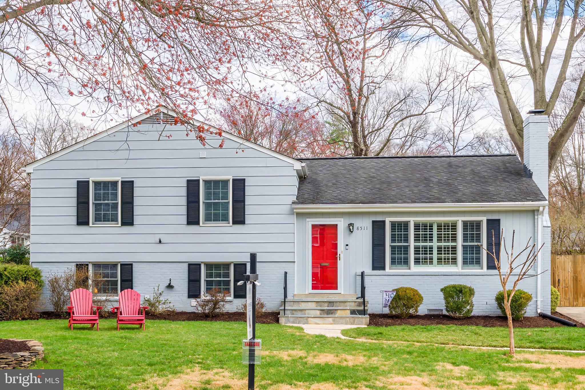 8511 STABLE DRIVE