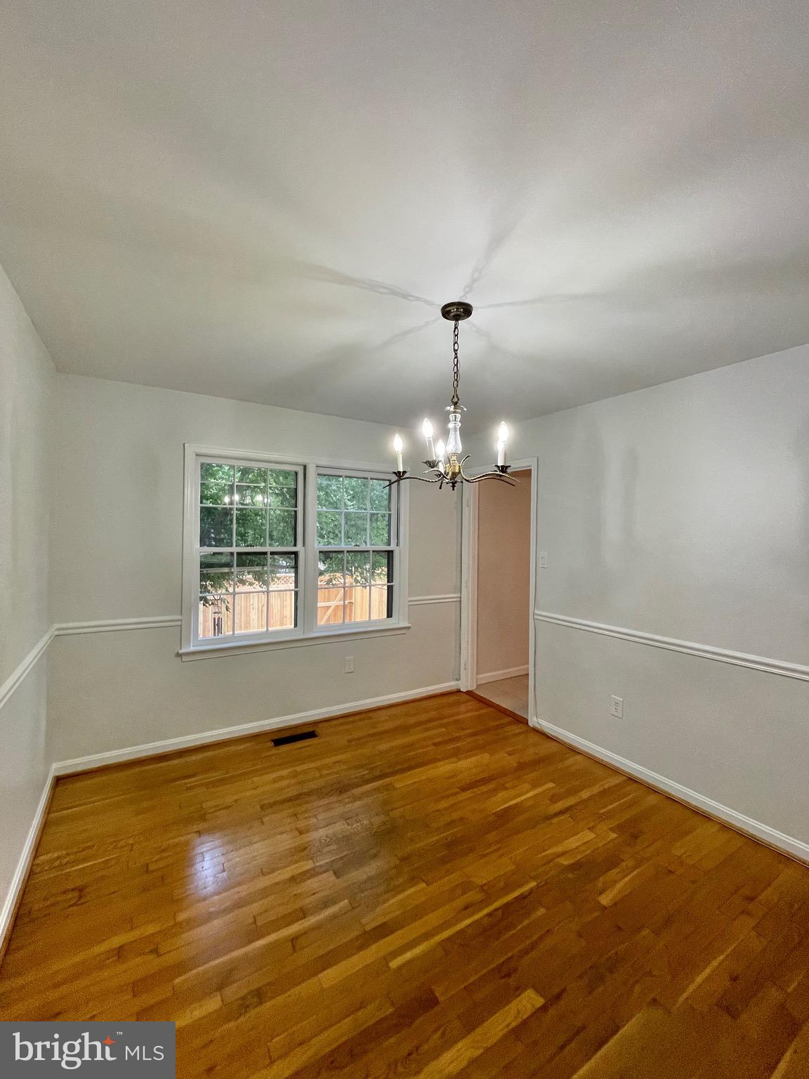 1556 BRUTON COURT